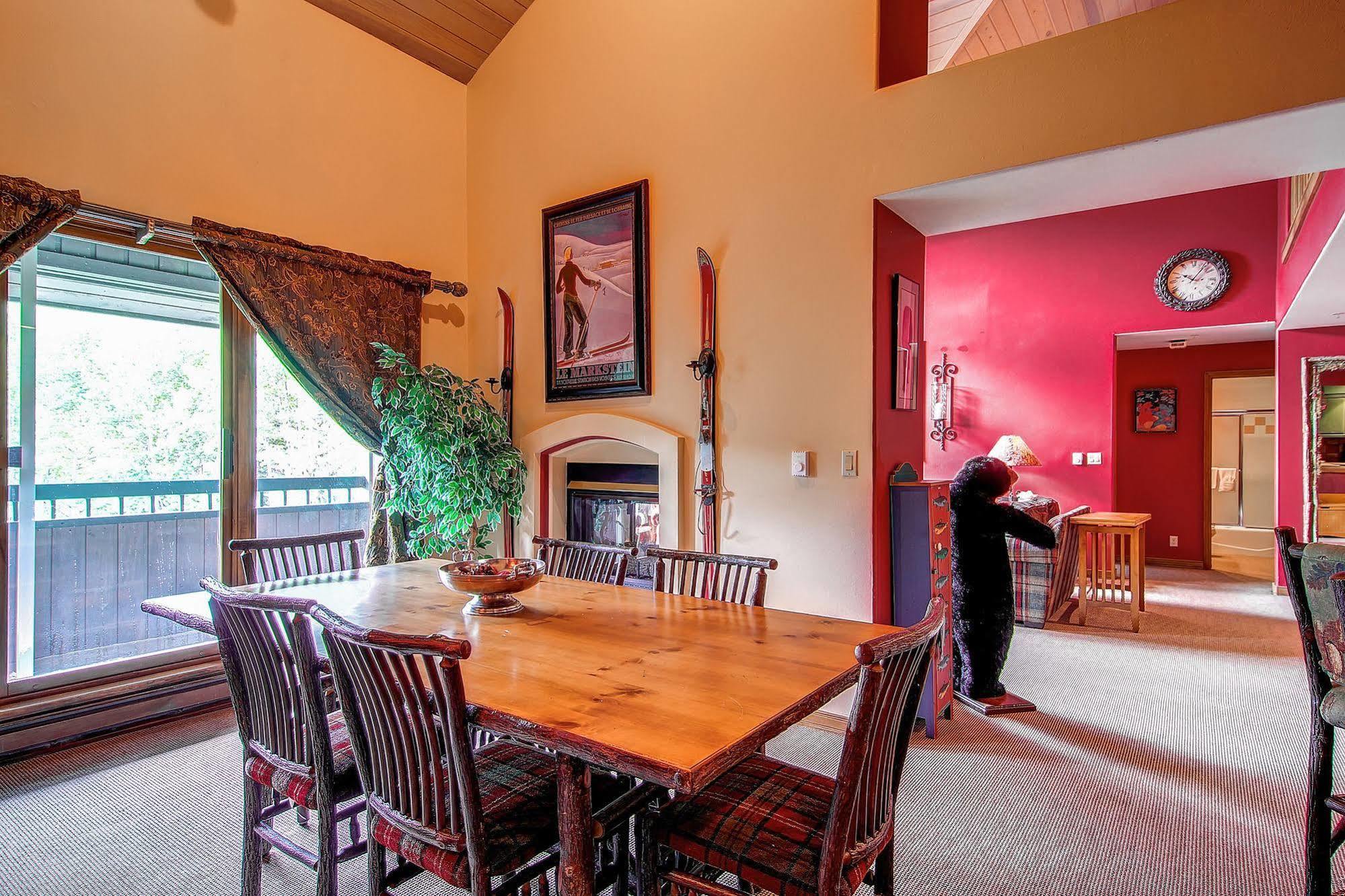 Borders Lodge By East West Hospitality Beaver Creek Eksteriør bilde